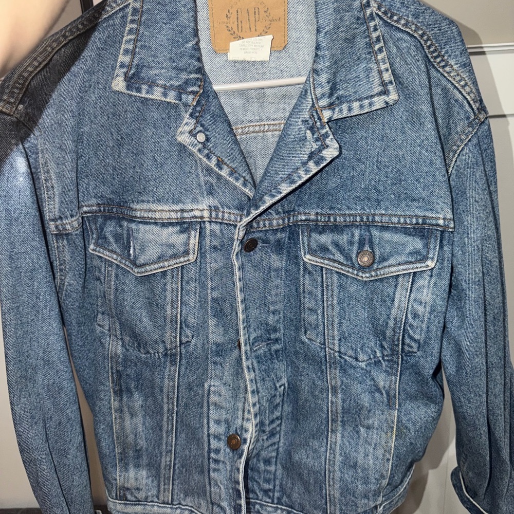 GAP women’s Blue Denim Jacket